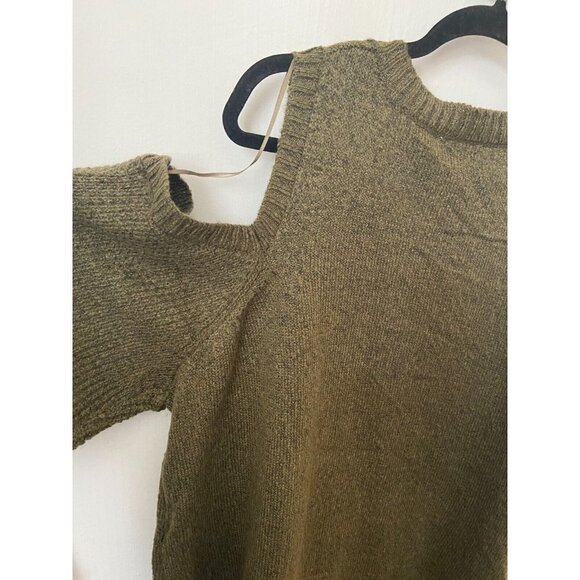 Rue 21 Plus Size Women's Olive Green V-Neck Cold Shoulder Sweater Size 3X - Picture 7 of 11